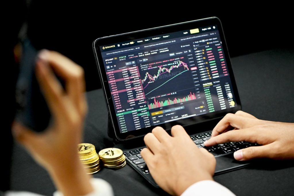 Navigating the Digital Frontier: A Refined Exploration of Crypto Trading in the Modern Age